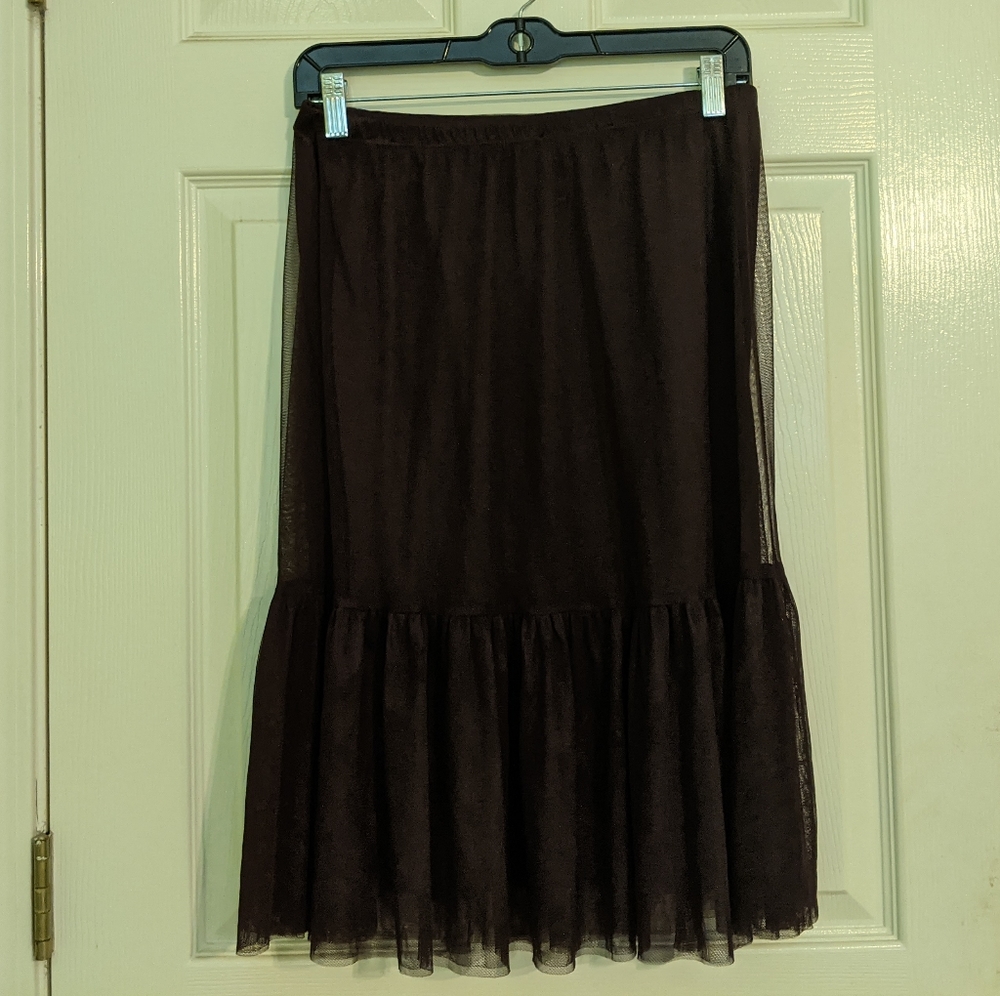 Under skirt